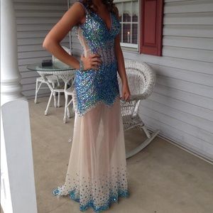 HOMECOMING/PROM DRESS